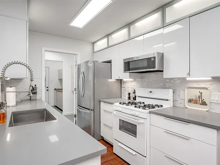 2412 Thornton Rd #B — Photo 15