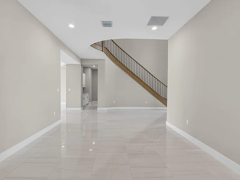 17089 Rainbow Falls Trl — Photo 14