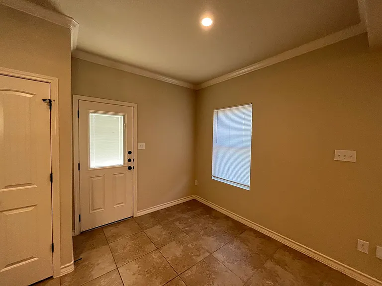 13911 Annas Way #104 — Photo 6