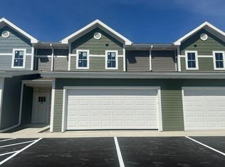 200 Settlers Dr #208, Jefferson, WI 53549