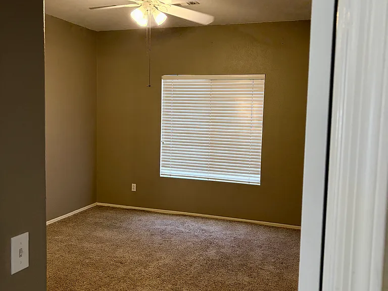1042 E Canyon Way — Photo 24