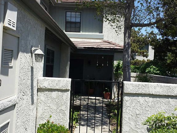 4th image of 674 Beachport Dr