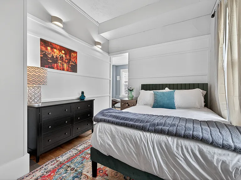 700 Broadway Ave NW #1 — Photo 9
