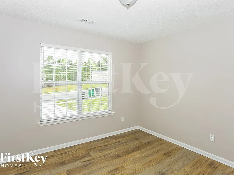 4922 Elizabeth Rd — Photo 12