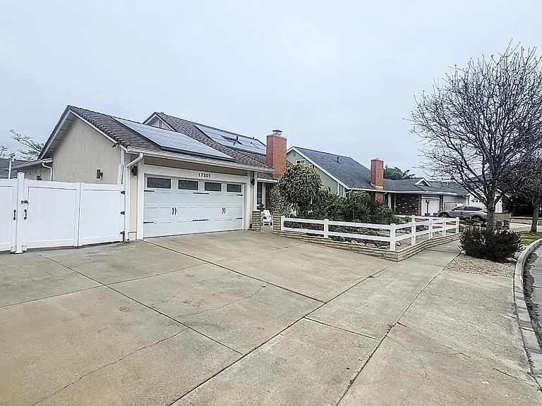 Chapparal Ln — Photo 1