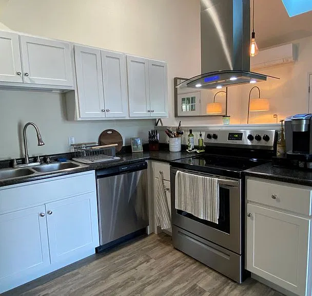University Park Apartments near Cornell University — Photo 360