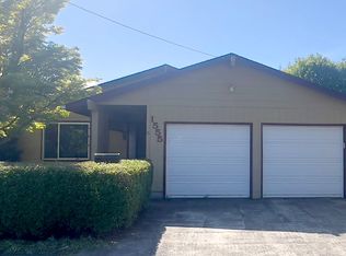 1555 6th St, Astoria, OR 97103