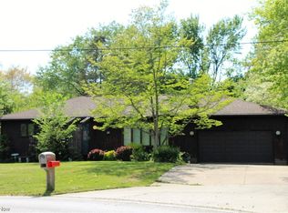 7713 Hudson Rd, Kent, OH 44240