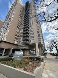 6301 N Sheridan Rd APT 16N, Chicago, IL, 60660
