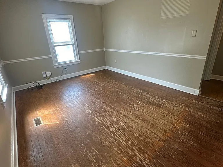 649 Golfview Dr — Photo 4