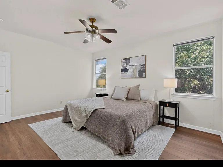 Master Bed 1