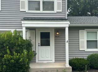 11 Eagle Ln, Fairport, NY 14450