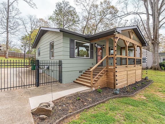 5th image of 1660 White Oak Way