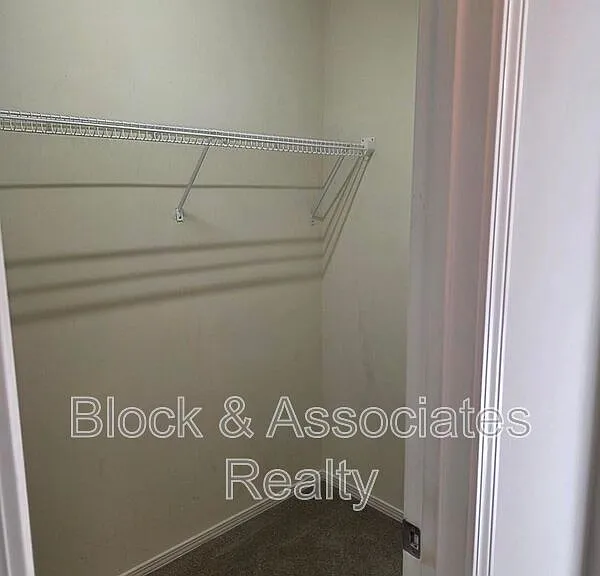 8208 Stone Cellar Dr — Photo 15