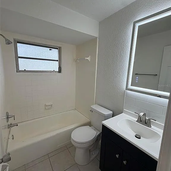 460 Beltrees St — Photo 6