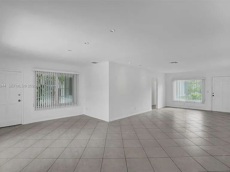 8851 Byron Ave — Photo 14