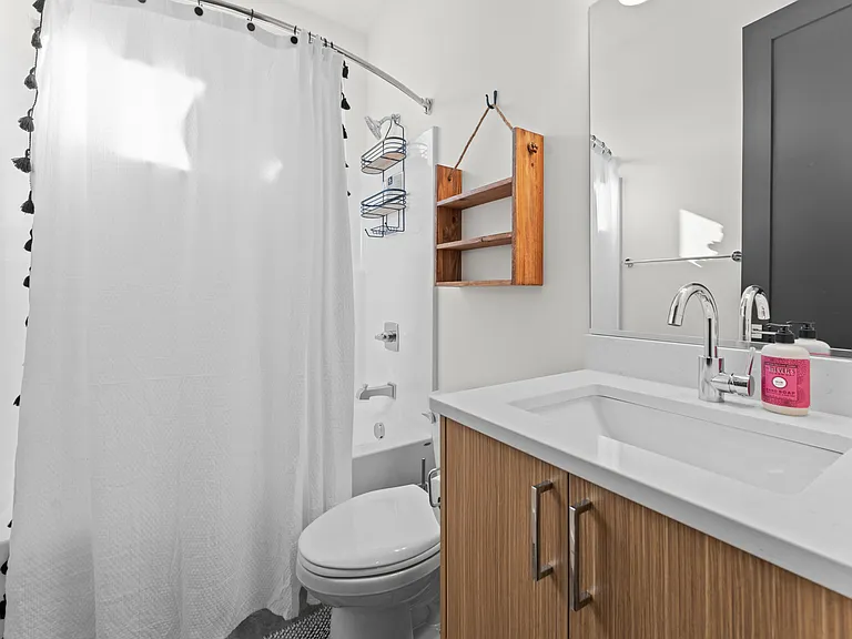 5175 SE 28th Ave — Photo 16