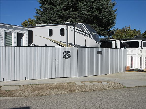 5th image of 415 Commonwealth Rd #617