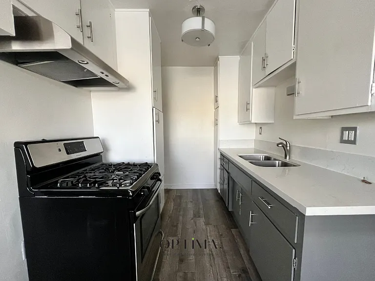 630 Fir Avenue — Photo 4