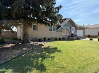 518 E 18th St, Hays, KS 67601