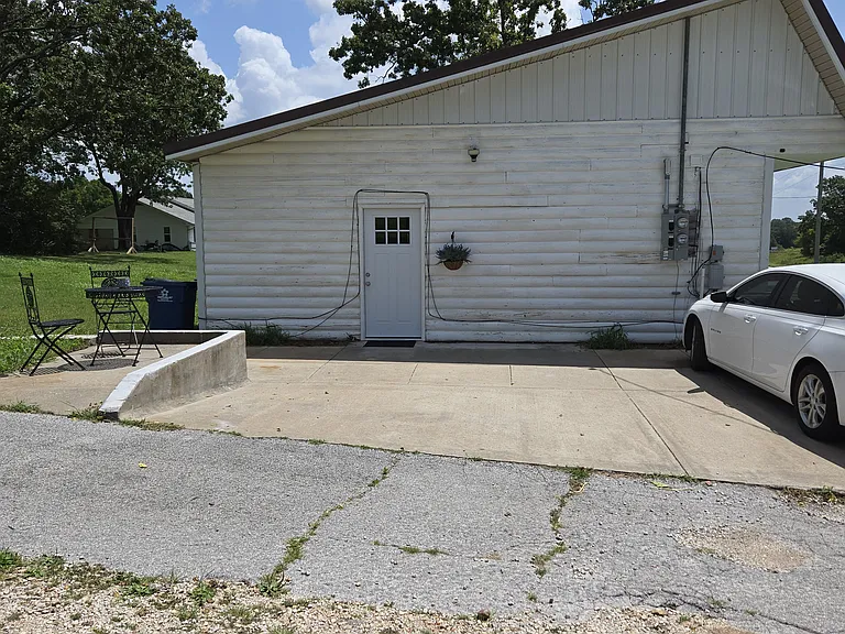1259 N Business Highway 49 #A — Photo 27