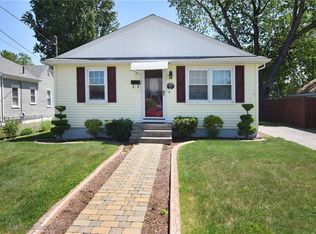 97 Woodbury St, Pawtucket, RI 02861