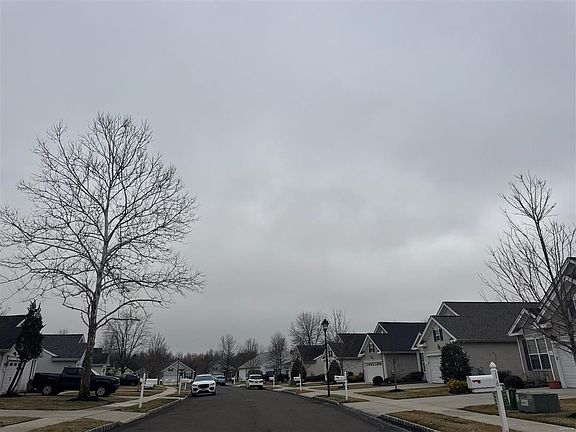 5th image of 3 Brattleboro Rd