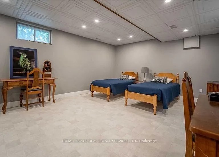 2365 Selwyn Bay Ln — Photo 33