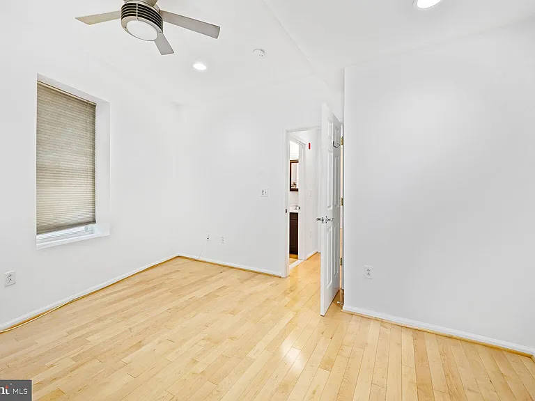424 Q St NW #C — Photo 12