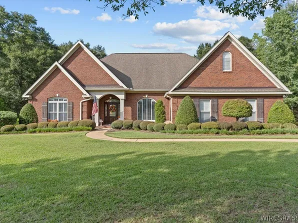 624 Prestwick Dr, Dothan, AL 36305