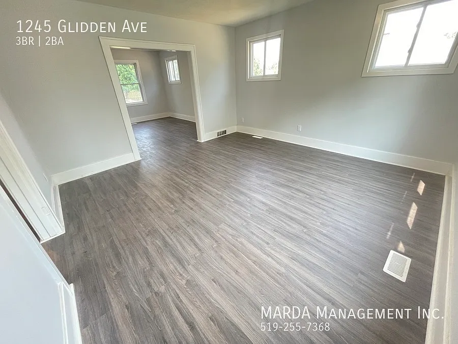 Building Photo - 1245 Glidden Ave