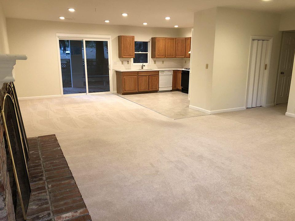 Living and dining area