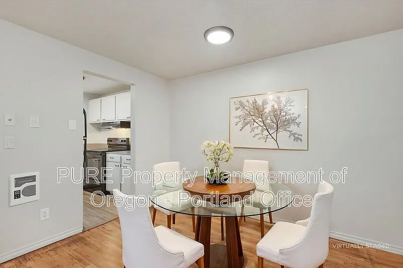 18411 E Burnside St — Photo 2
