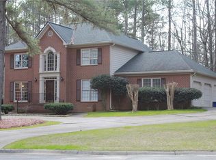 180 Creekwood Trl, Fayetteville, GA 30214