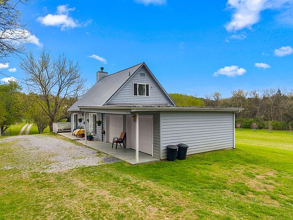 4th image of 664 Dumplin Valley Rd W