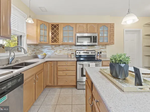 2216 S St NE, Washington, DC 20002