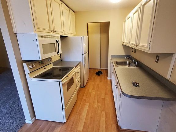 4th image of 934 Westbrooke Way