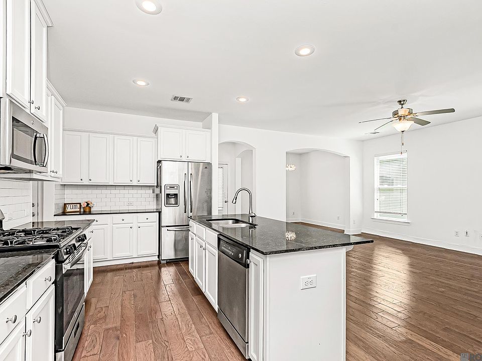 1st image of 8174 Antebellum Ave