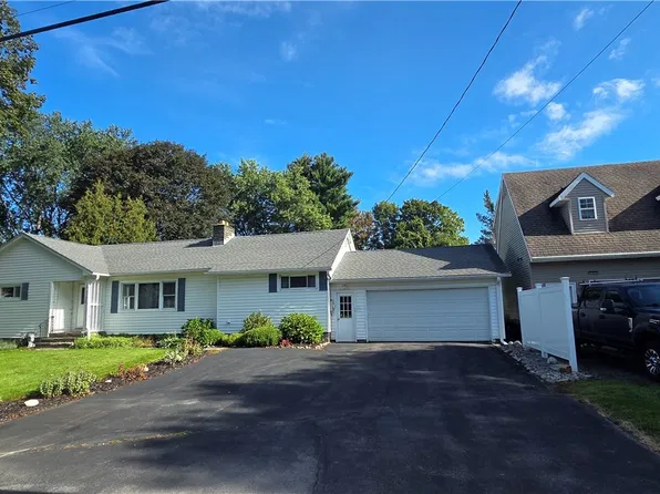 704 Westwood Dr, Herkimer, NY 13350