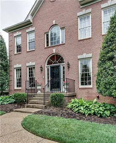 1st image of 913 Briarwood Crst