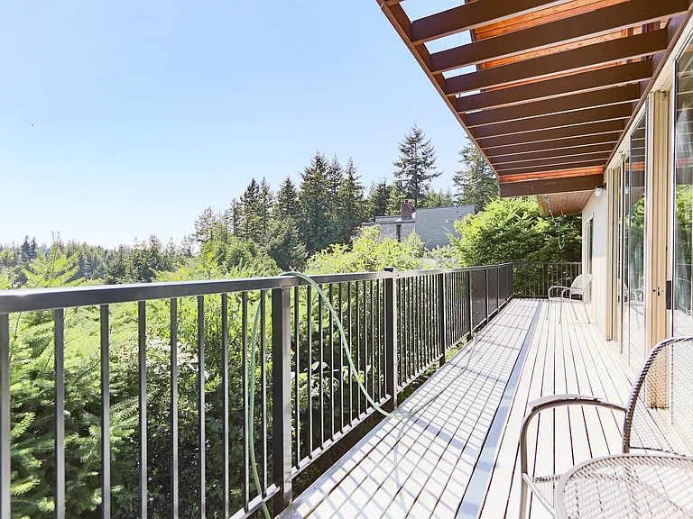 4591 Woodgreen Dr — Photo 8