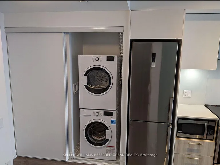 251 Jarvis St E #4702 — Photo 6