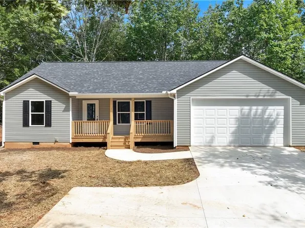 541 Day Star Ln, Mount Airy, GA 30563