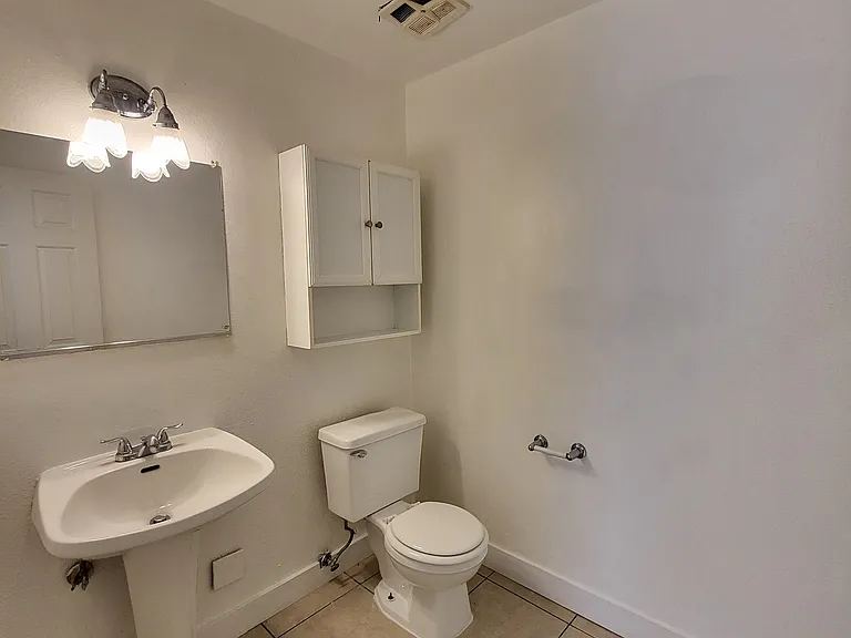 4456 Buena Vista Dr — Photo 10