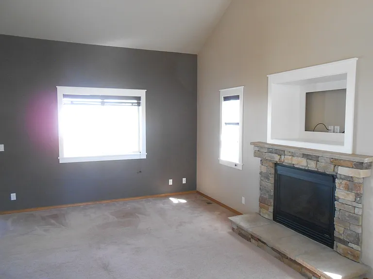 7504 N Calamonte Ln — Photo 3