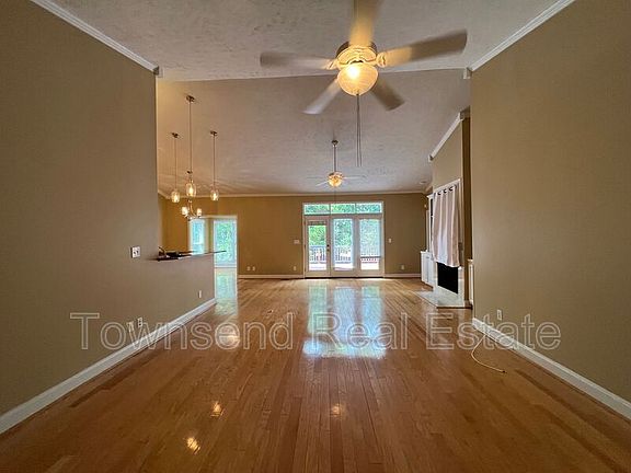 4th image of 7049 Pitcairn Dr