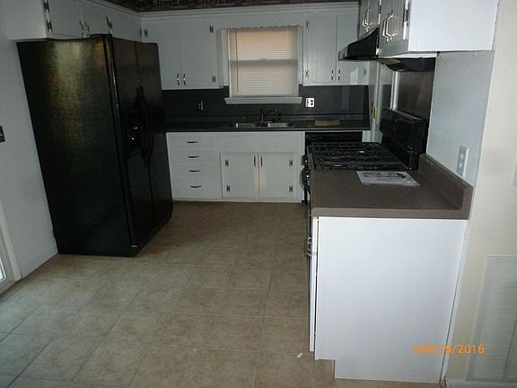 Dishwasher, gas range, refrigerator