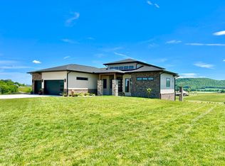 800 Red Fox Rdg, Monticello, KY 42633