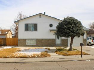 2038 Oakwood Ln, Pueblo, CO 81005