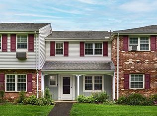 50 Meadow St APT 43, Amherst, MA 01002